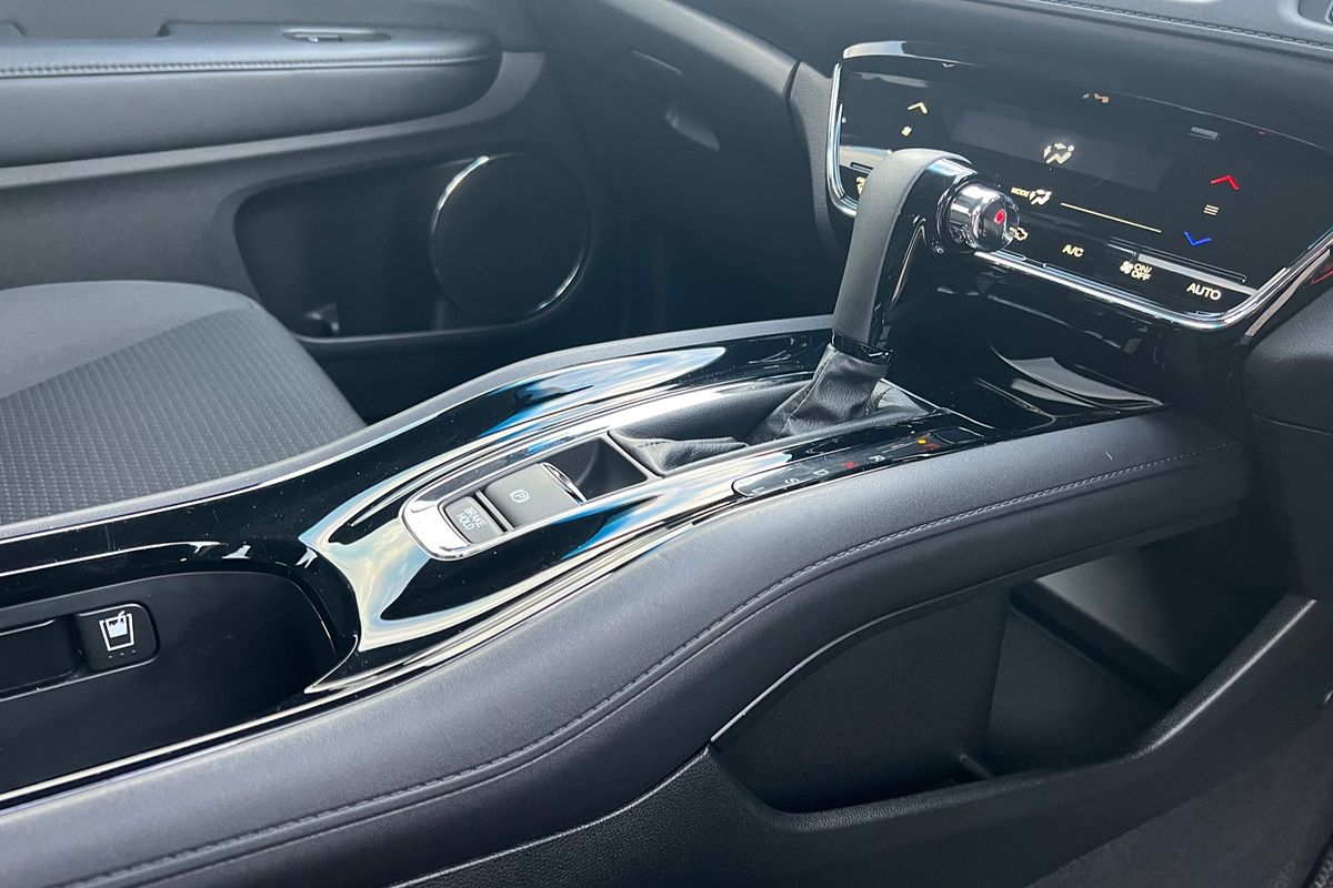 2019 Honda HR-V VTi-S