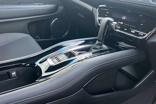 2019 Honda HR-V VTi-S