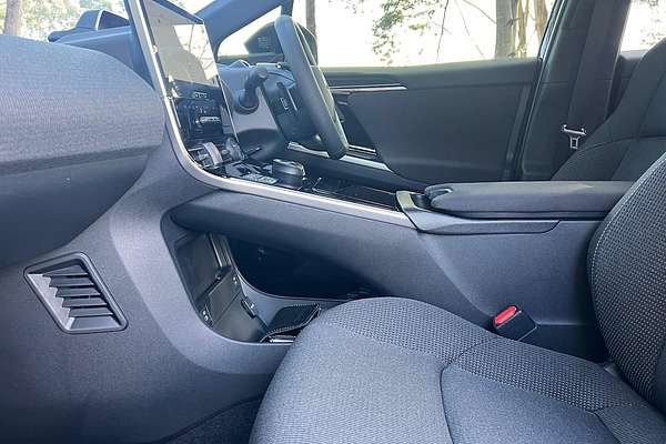 2024 Subaru Solterra AWD E1-1