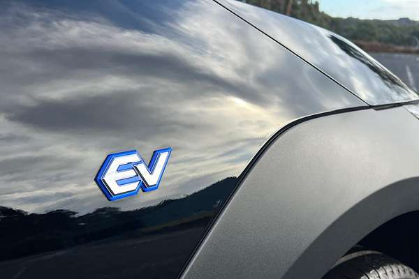 2024 Subaru Solterra AWD E1-1