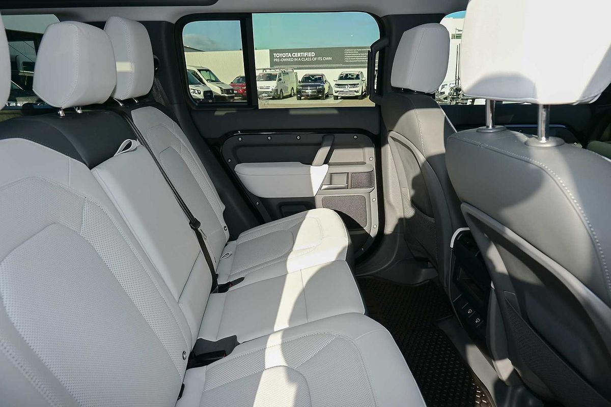 2025 Land Rover Defender 110 D350 X-Dynamic HSE L663