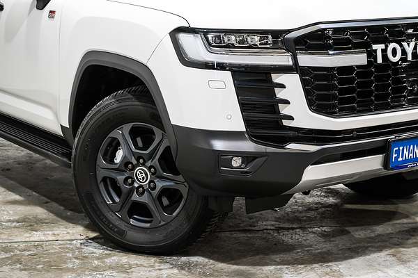2024 Toyota Landcruiser GR Sport FJA300R