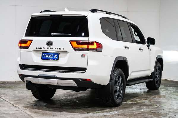 2024 Toyota Landcruiser GR Sport FJA300R