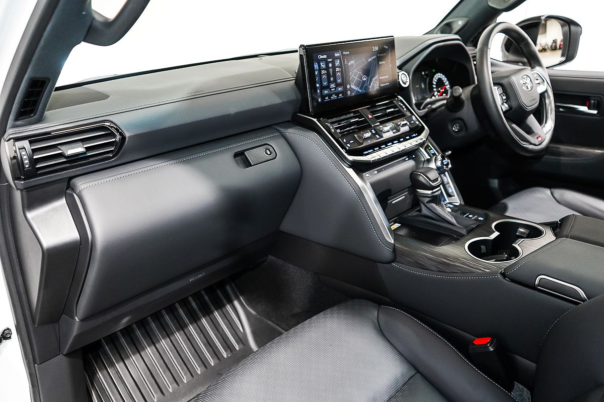 2024 Toyota Landcruiser GR Sport FJA300R