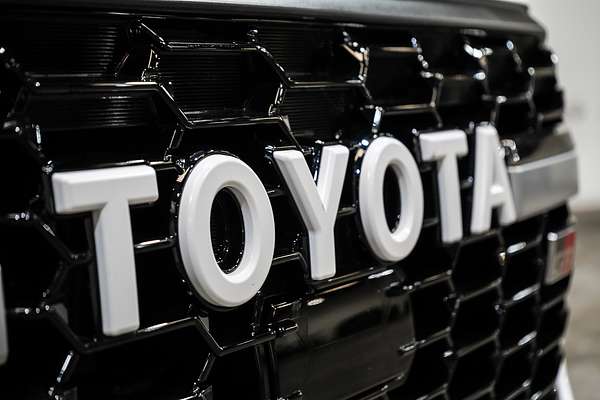 2024 Toyota Landcruiser GR Sport FJA300R