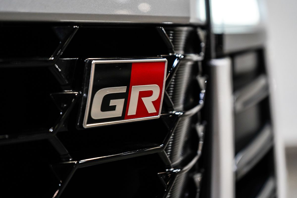 2024 Toyota Landcruiser GR Sport FJA300R