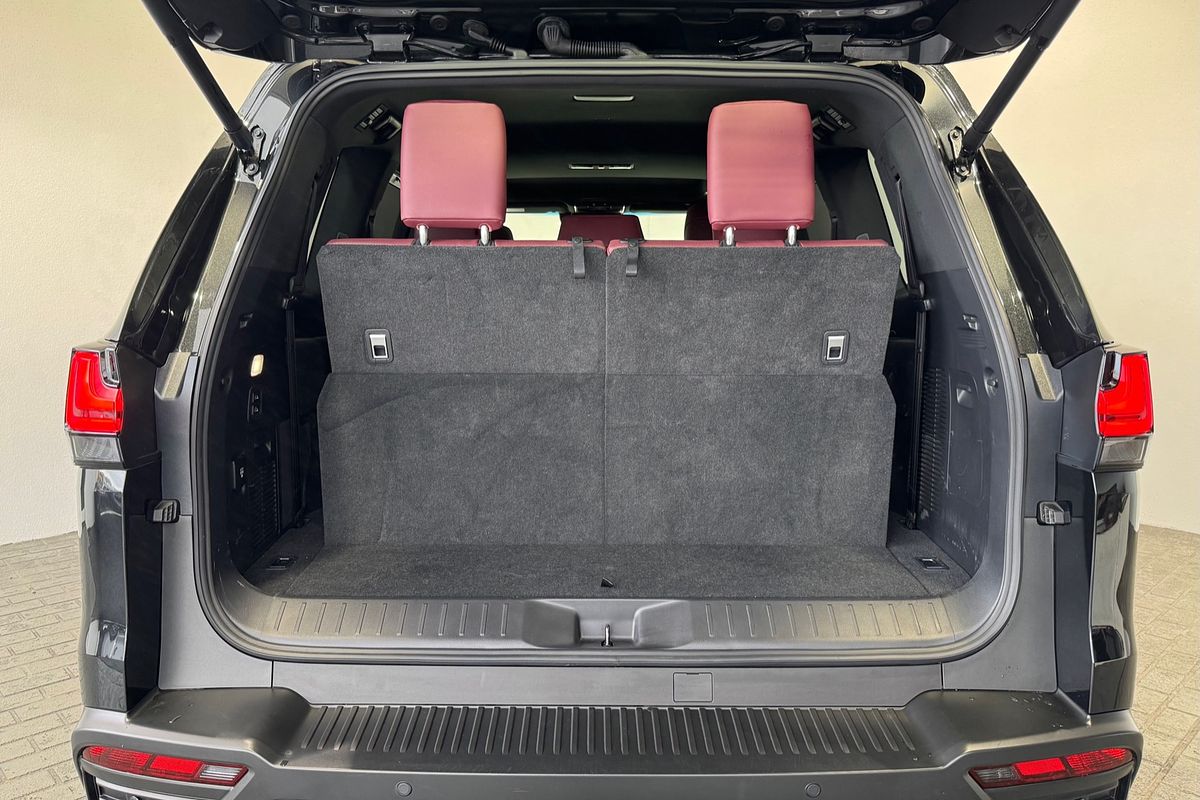 2023 Lexus LX LX600 VJA310R