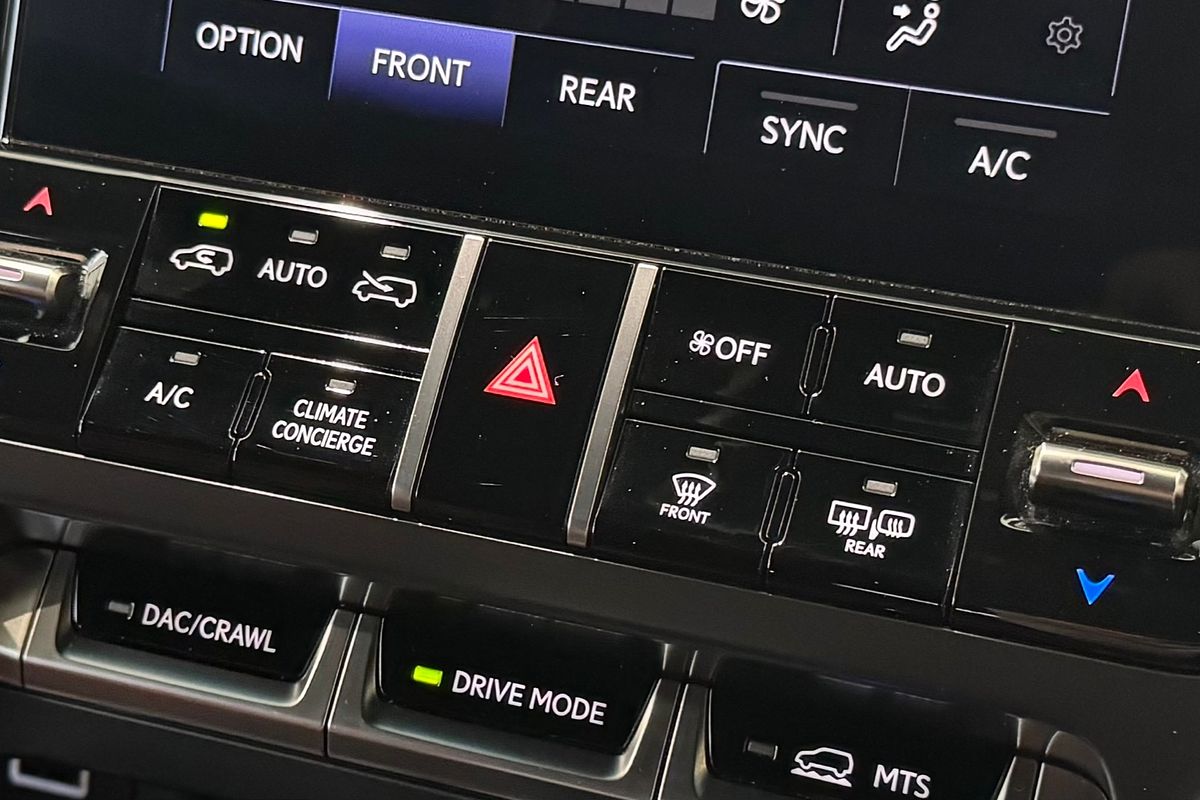 2023 Lexus LX LX600 VJA310R