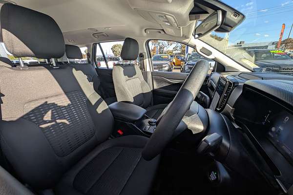 2024 Ford Everest Ambiente 2.0L