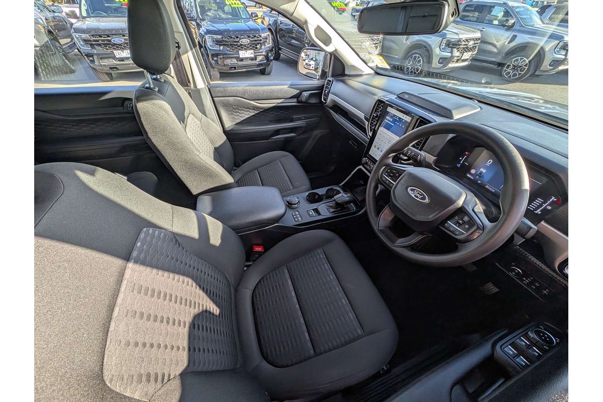 2024 Ford Everest Ambiente 2.0L
