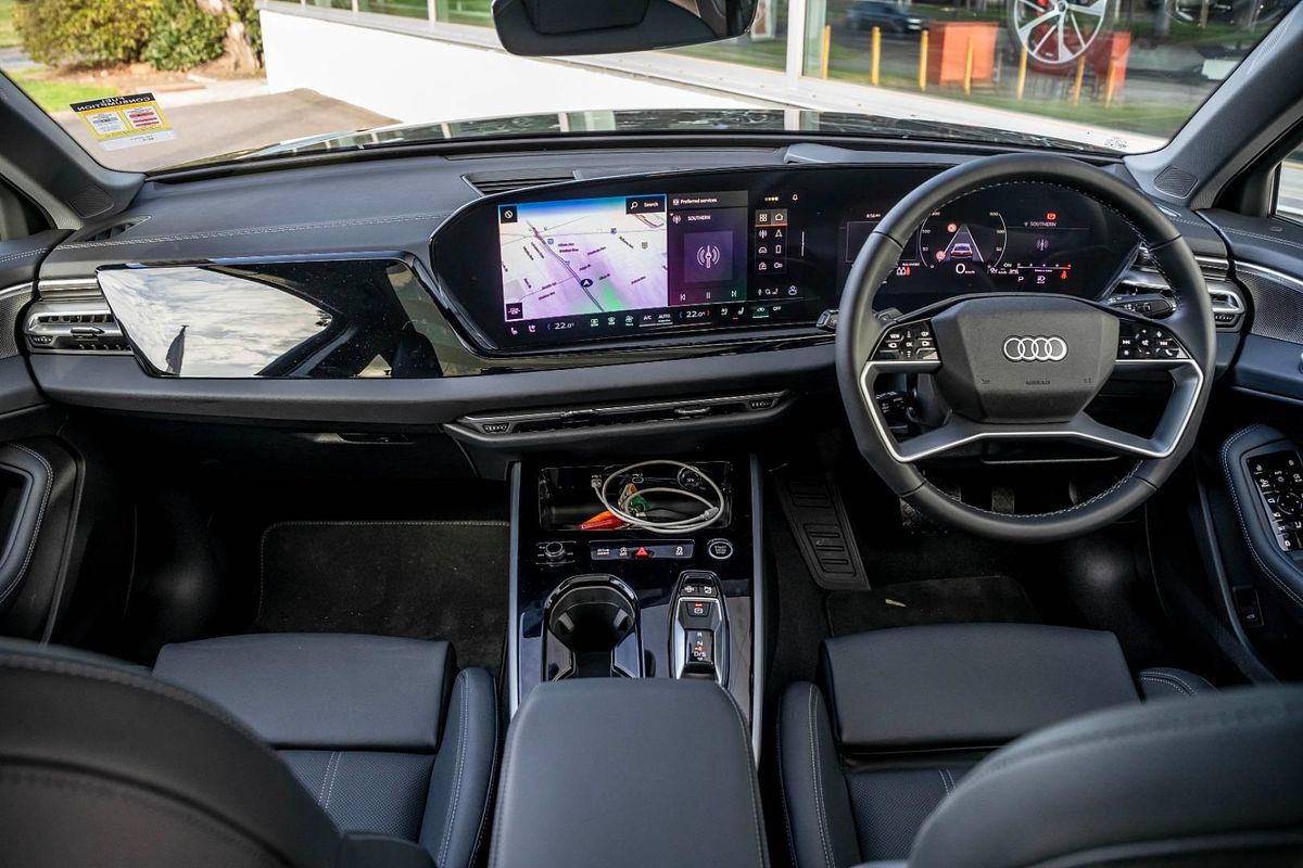 2025 Audi A5 TFSI 150kW S line B10