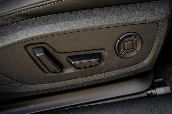 2025 Audi A5 TFSI 150kW S line B10