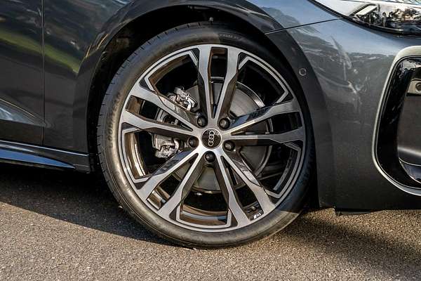 2025 Audi A5 TFSI 150kW S line B10