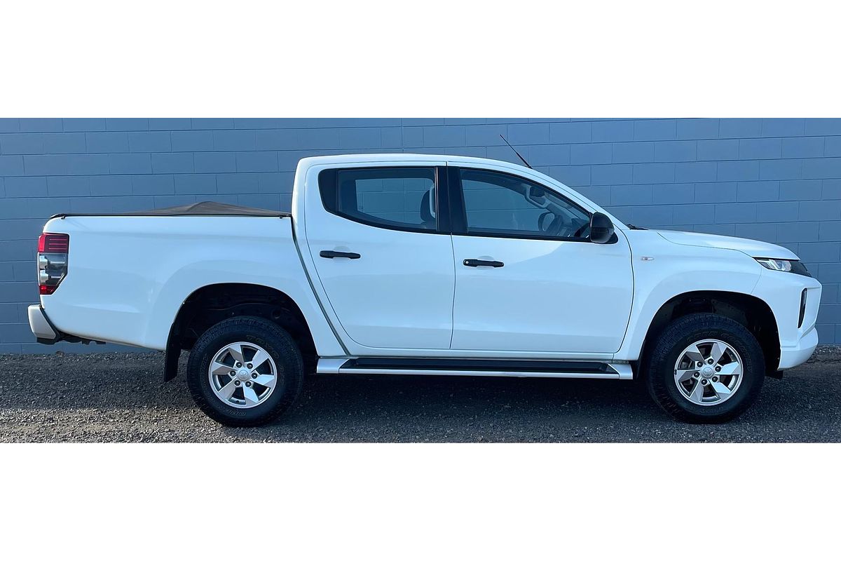 2019 Mitsubishi Triton GLX+ MR 4X4