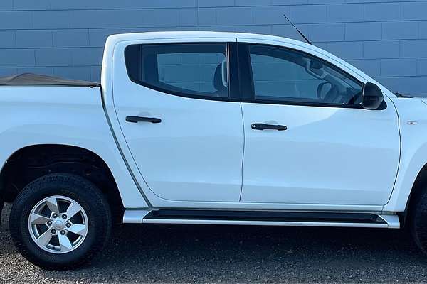 2019 Mitsubishi Triton GLX+ MR 4X4