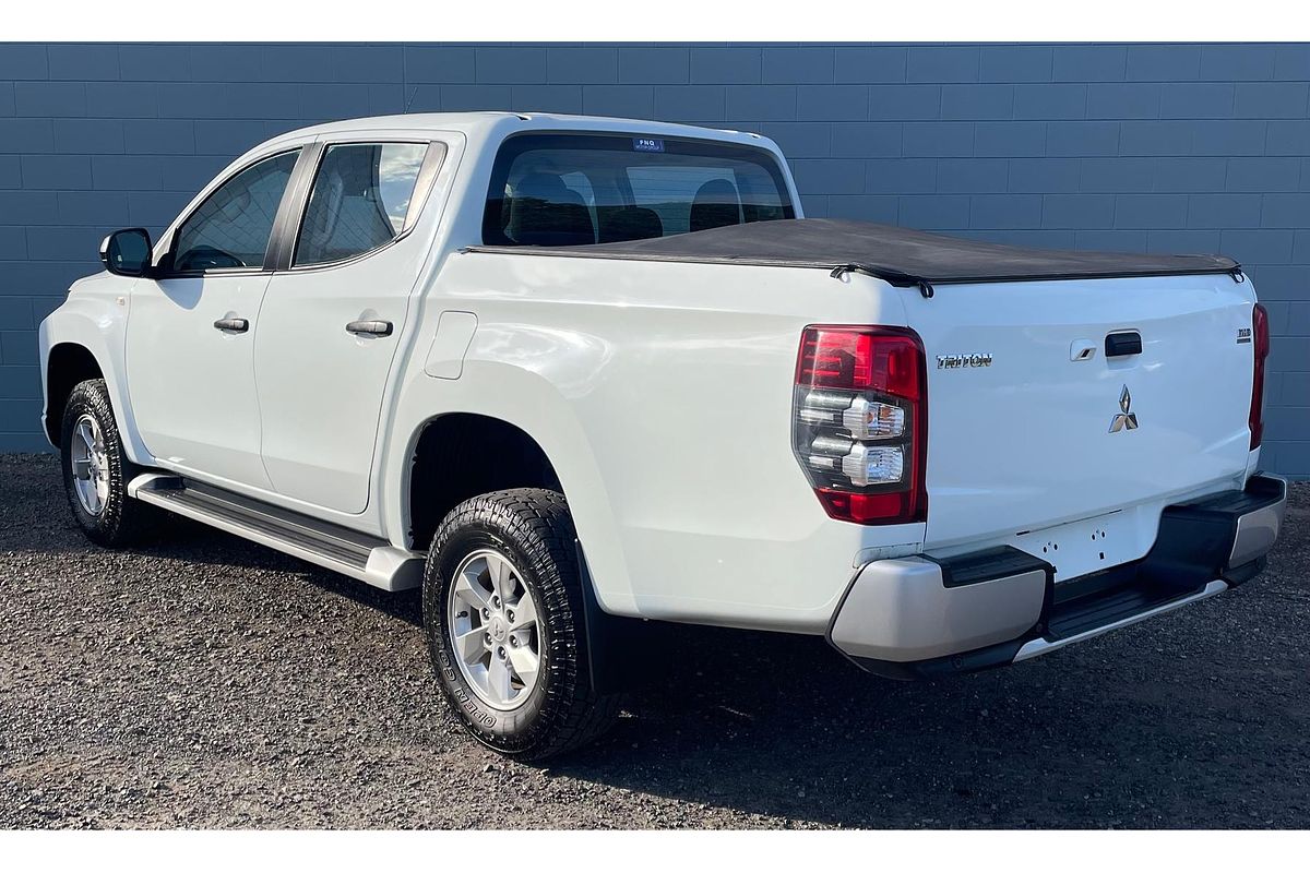2019 Mitsubishi Triton GLX+ MR 4X4
