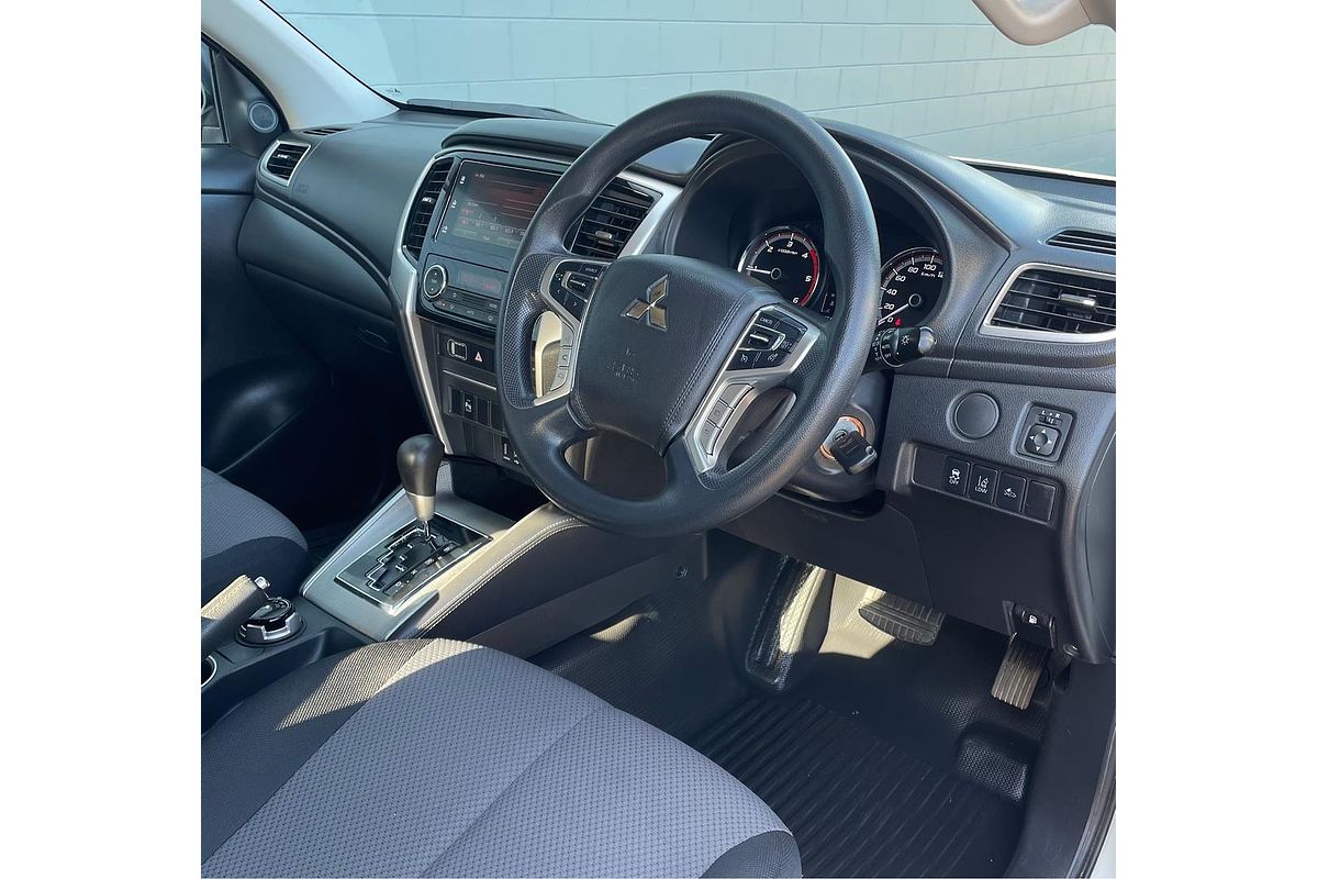 2019 Mitsubishi Triton GLX+ MR 4X4