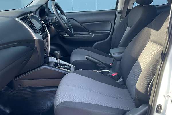 2019 Mitsubishi Triton GLX+ MR 4X4