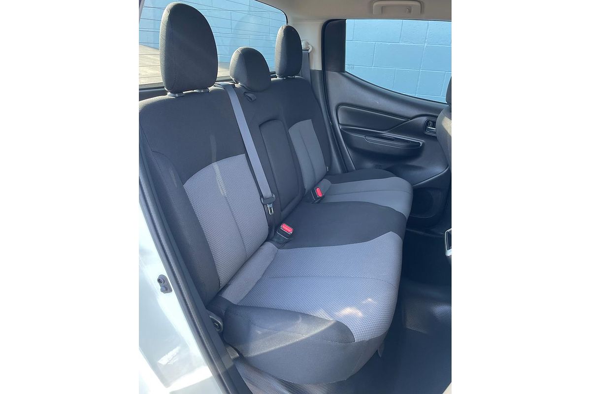 2019 Mitsubishi Triton GLX+ MR 4X4