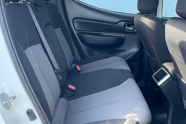2019 Mitsubishi Triton GLX+ MR 4X4