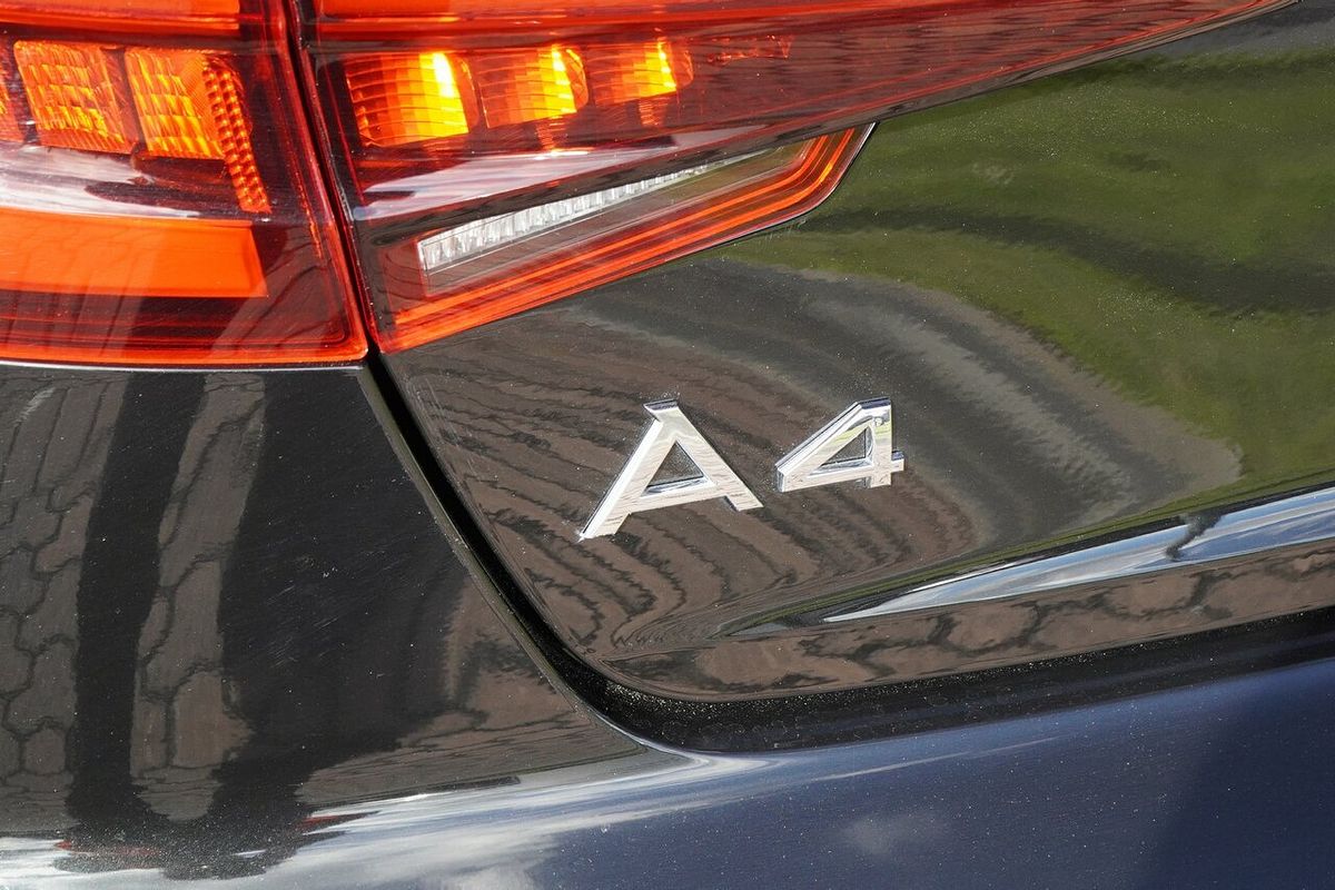 2017 Audi A4 S line B9