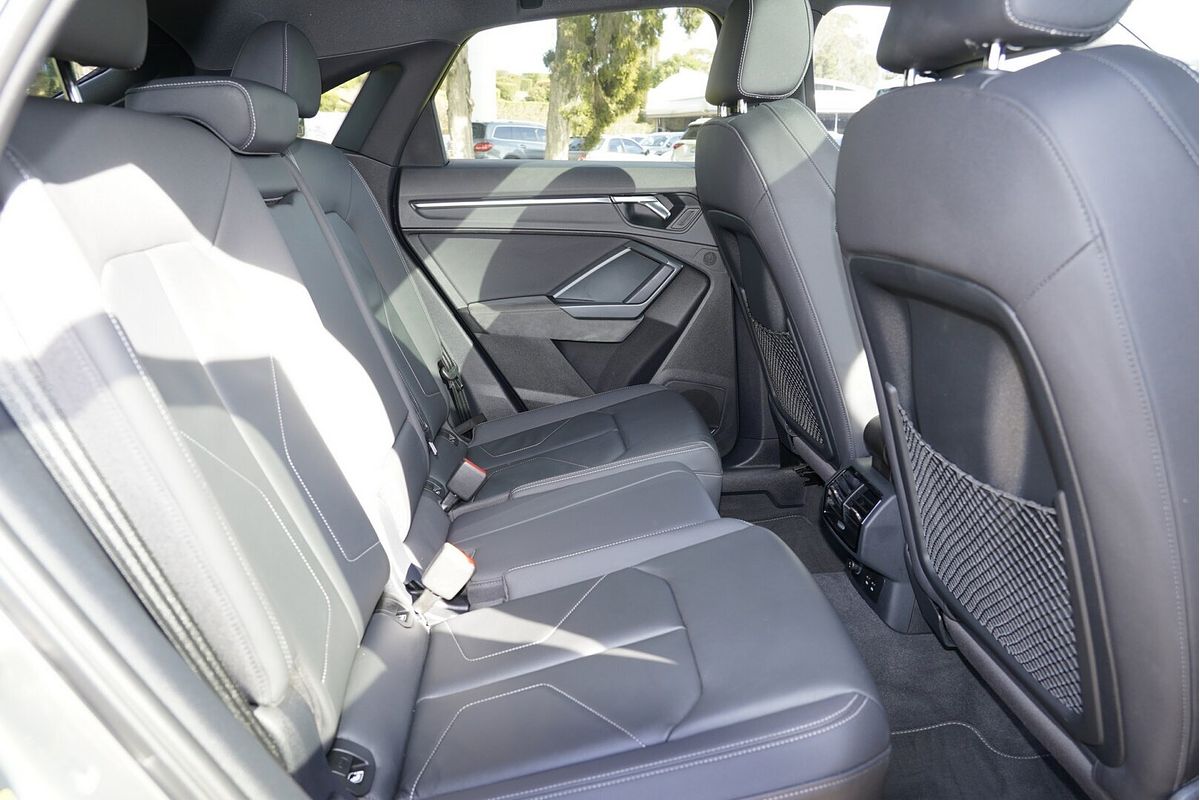 2021 Audi Q3 40 TFSI S line F3