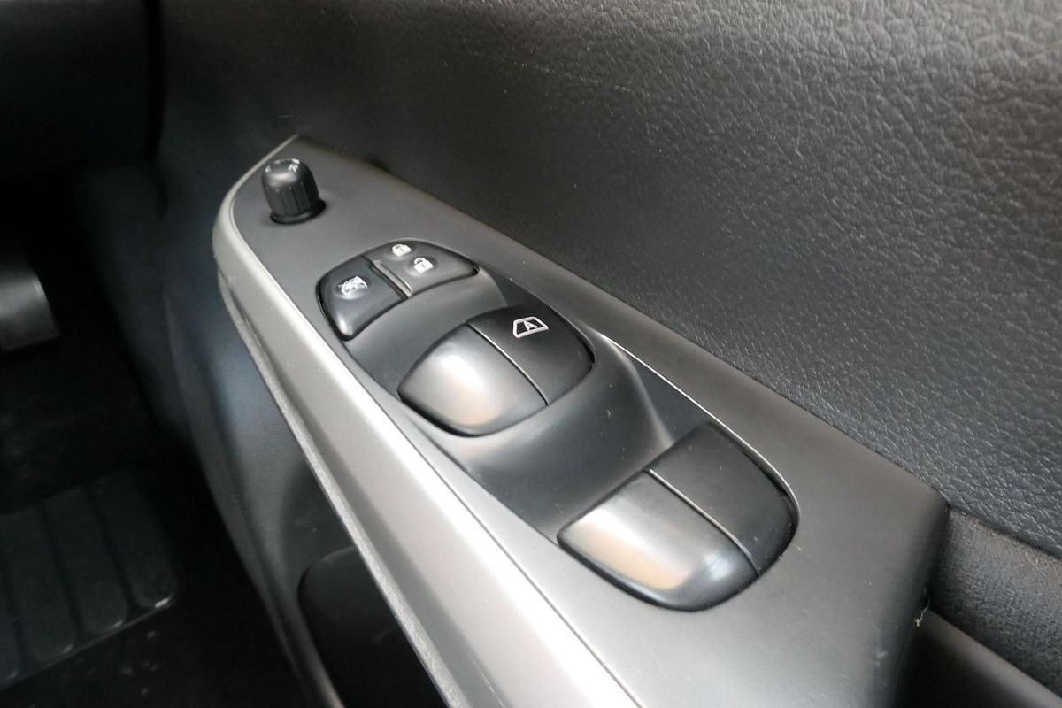2018 Nissan Navara ST D23 Series 3 Rear Wheel Drive