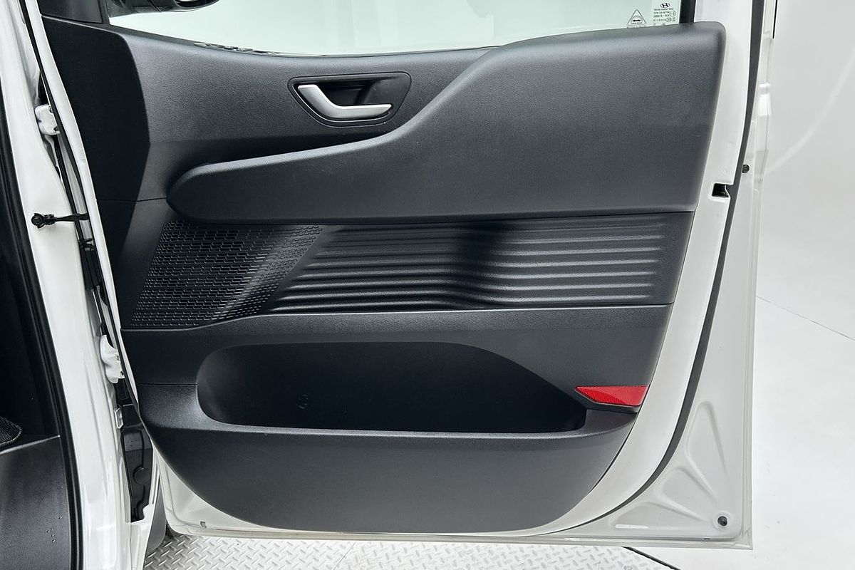 2023 Hyundai STARIA LOAD US4.V2