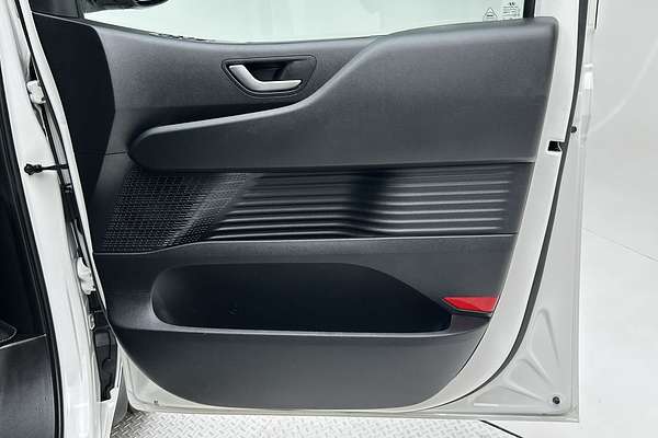 2023 Hyundai STARIA LOAD US4.V2