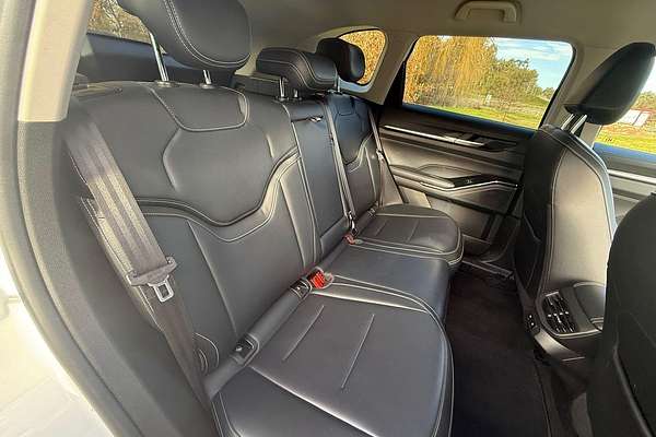 2021 GWM H6 Lux B01