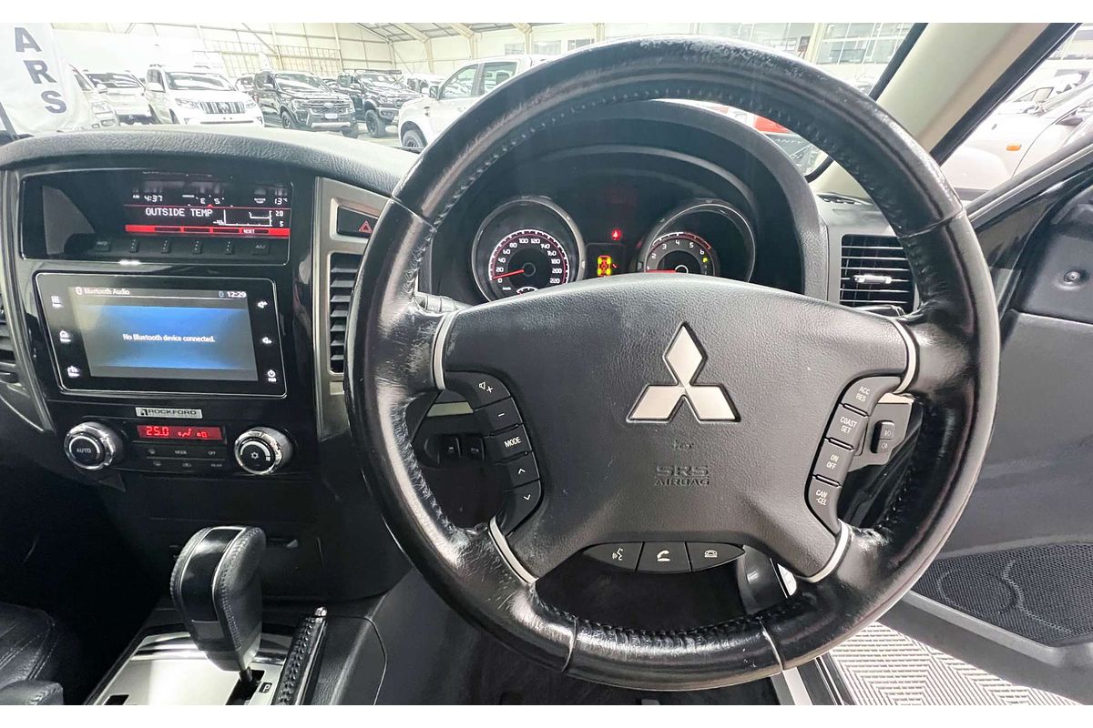 2021 Mitsubishi Pajero Exceed NX