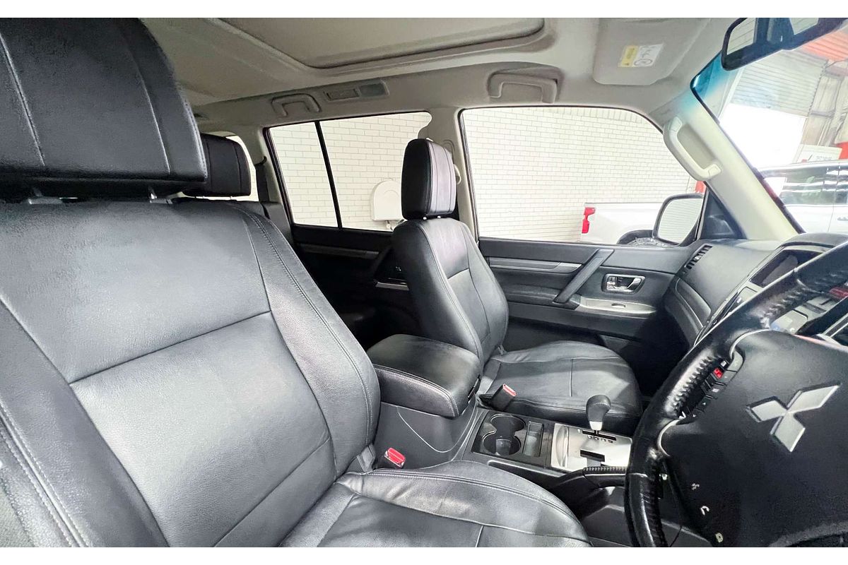 2021 Mitsubishi Pajero Exceed NX