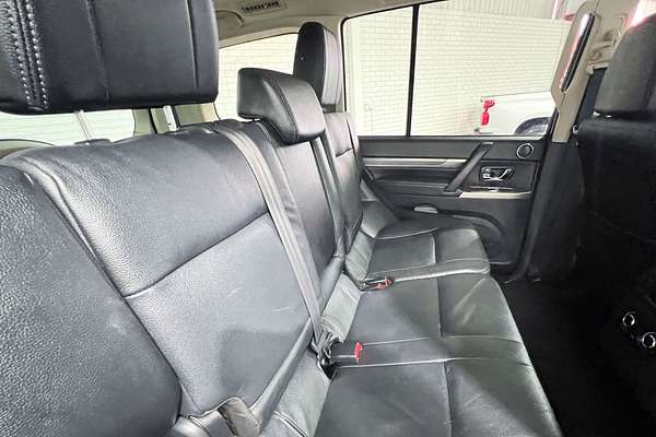 2021 Mitsubishi Pajero Exceed NX