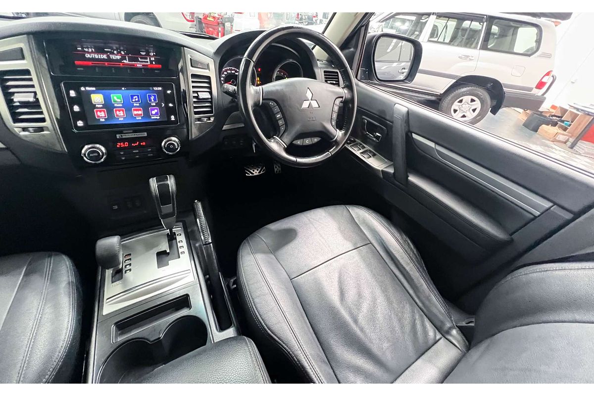 2021 Mitsubishi Pajero Exceed NX