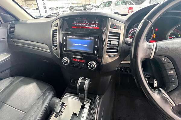 2021 Mitsubishi Pajero Exceed NX