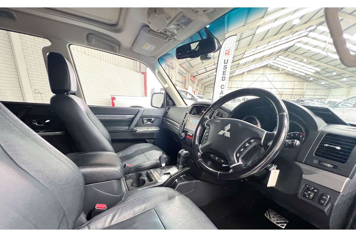 2021 Mitsubishi Pajero Exceed NX