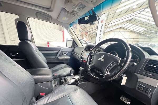 2021 Mitsubishi Pajero Exceed NX
