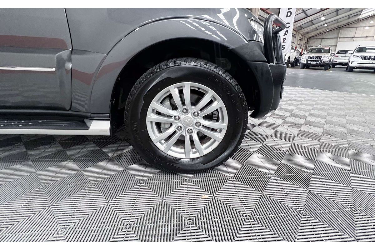 2021 Mitsubishi Pajero Exceed NX