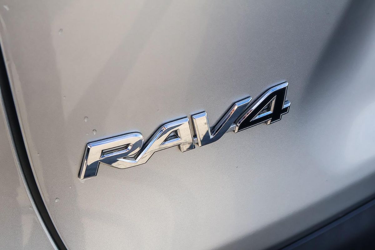 2019 Toyota RAV4 GX AXAH54R