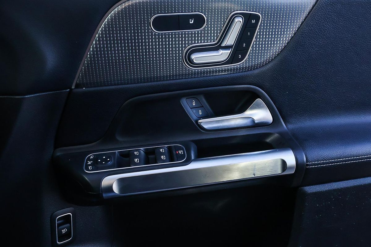 2020 Mercedes-Benz GLB-Class GLB200 X247