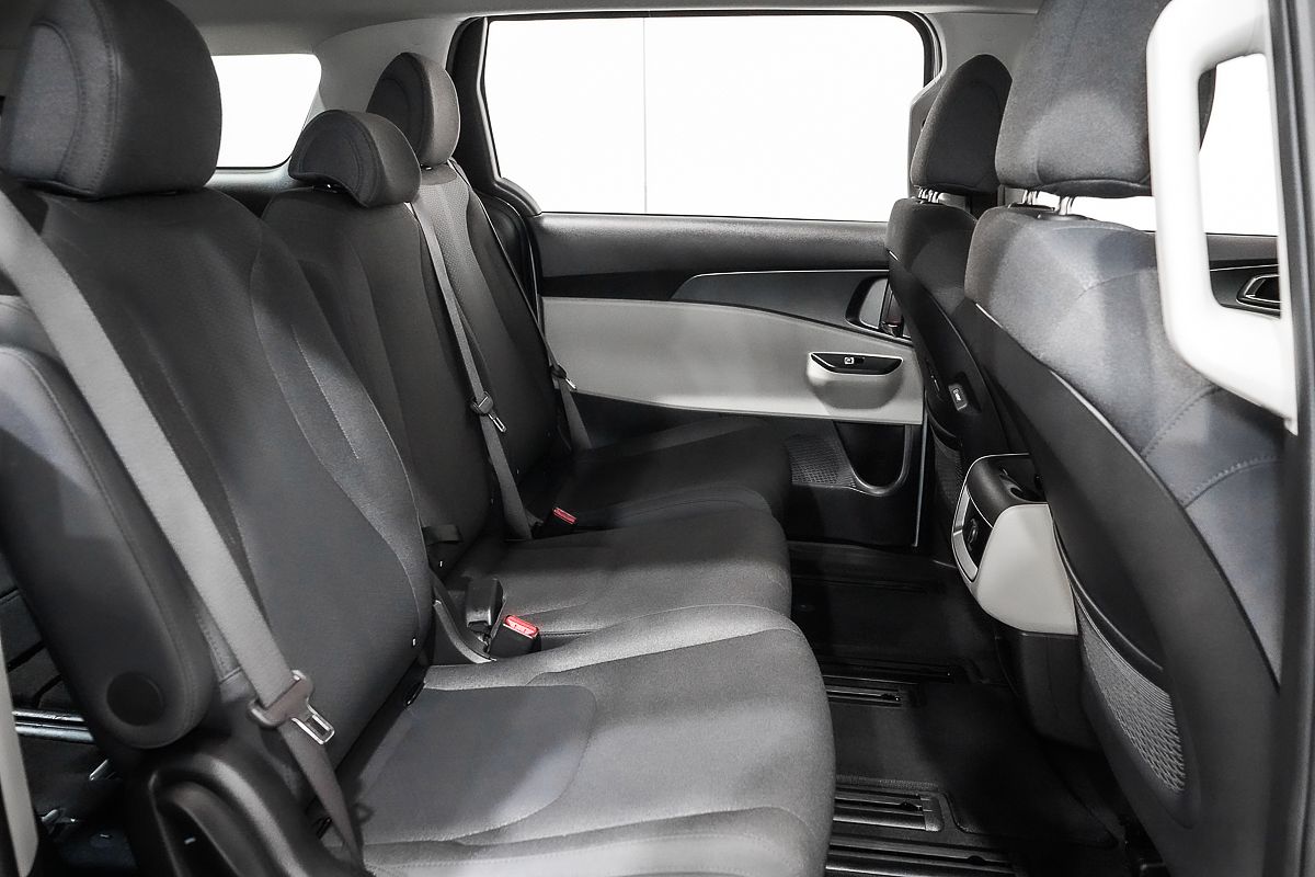 2022 Kia Carnival S KA4