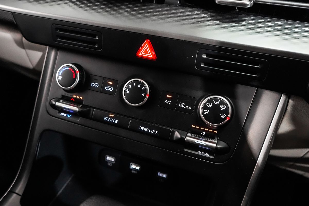 2022 Kia Carnival S KA4