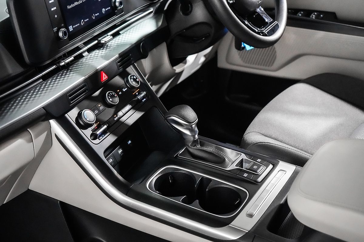 2022 Kia Carnival S KA4