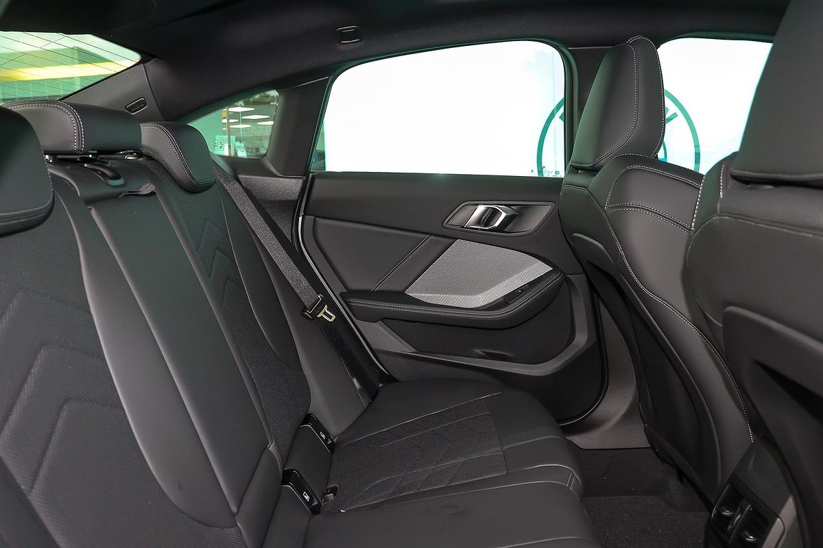 2025 BMW 2 Series 218 M Sport F74