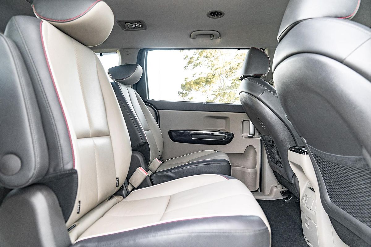 2018 Kia Carnival Platinum YP