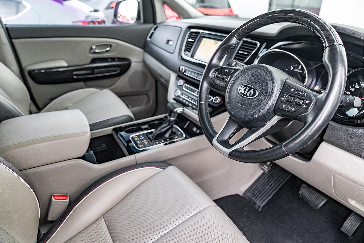 2018 Kia Carnival Platinum YP