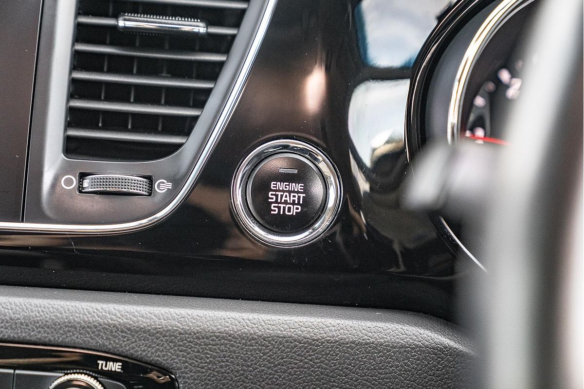 2018 Kia Carnival Platinum YP