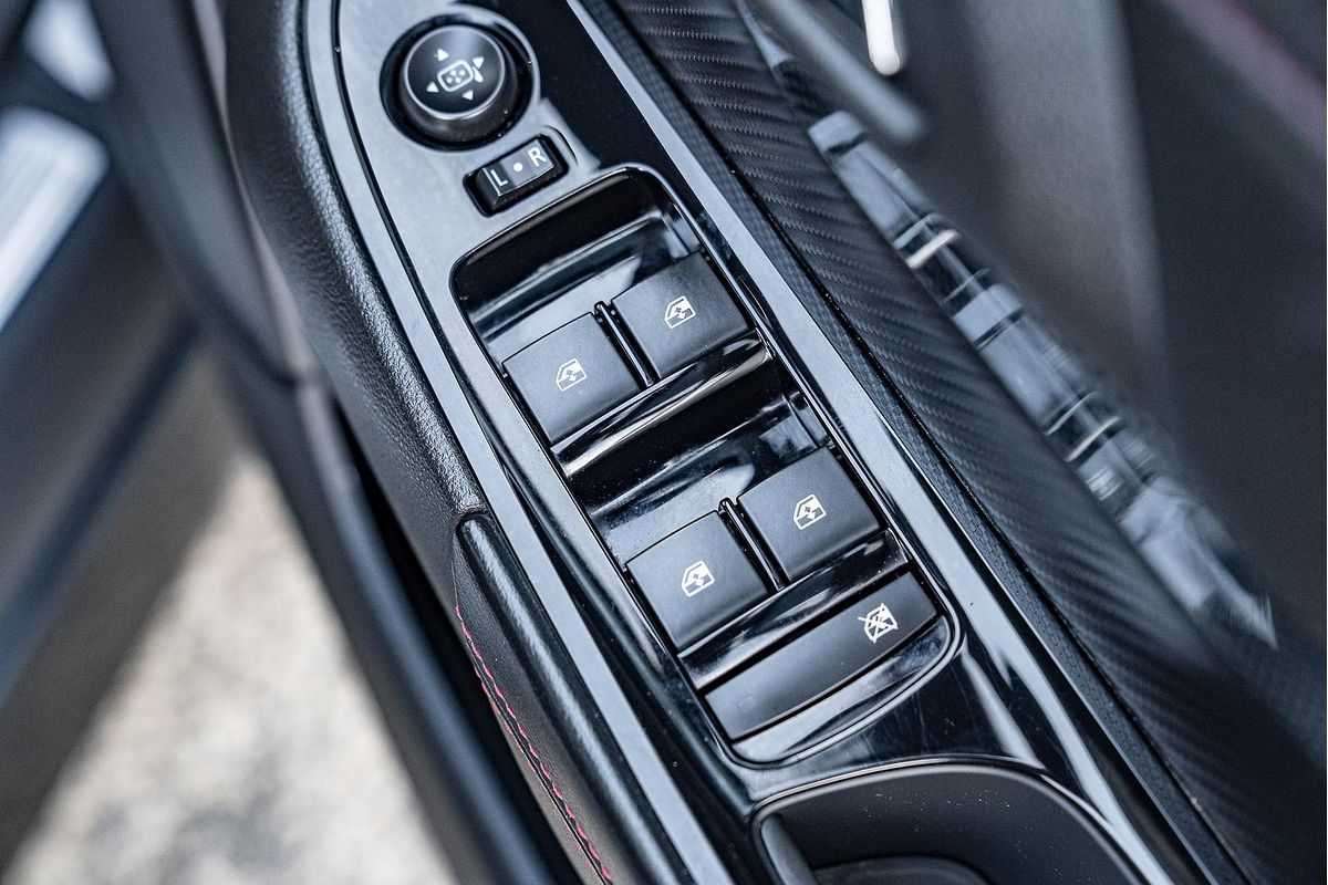 2015 Holden Commodore SV6 Storm VF