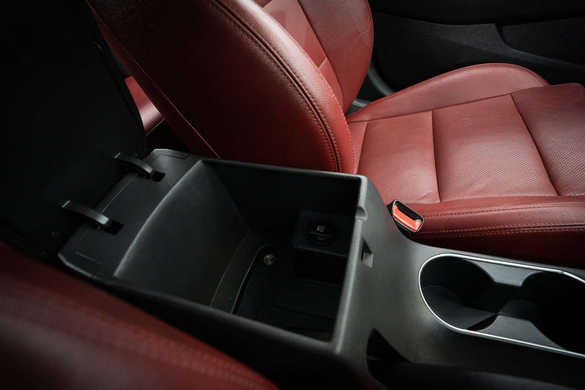2016 Hyundai Elantra SR Turbo AD