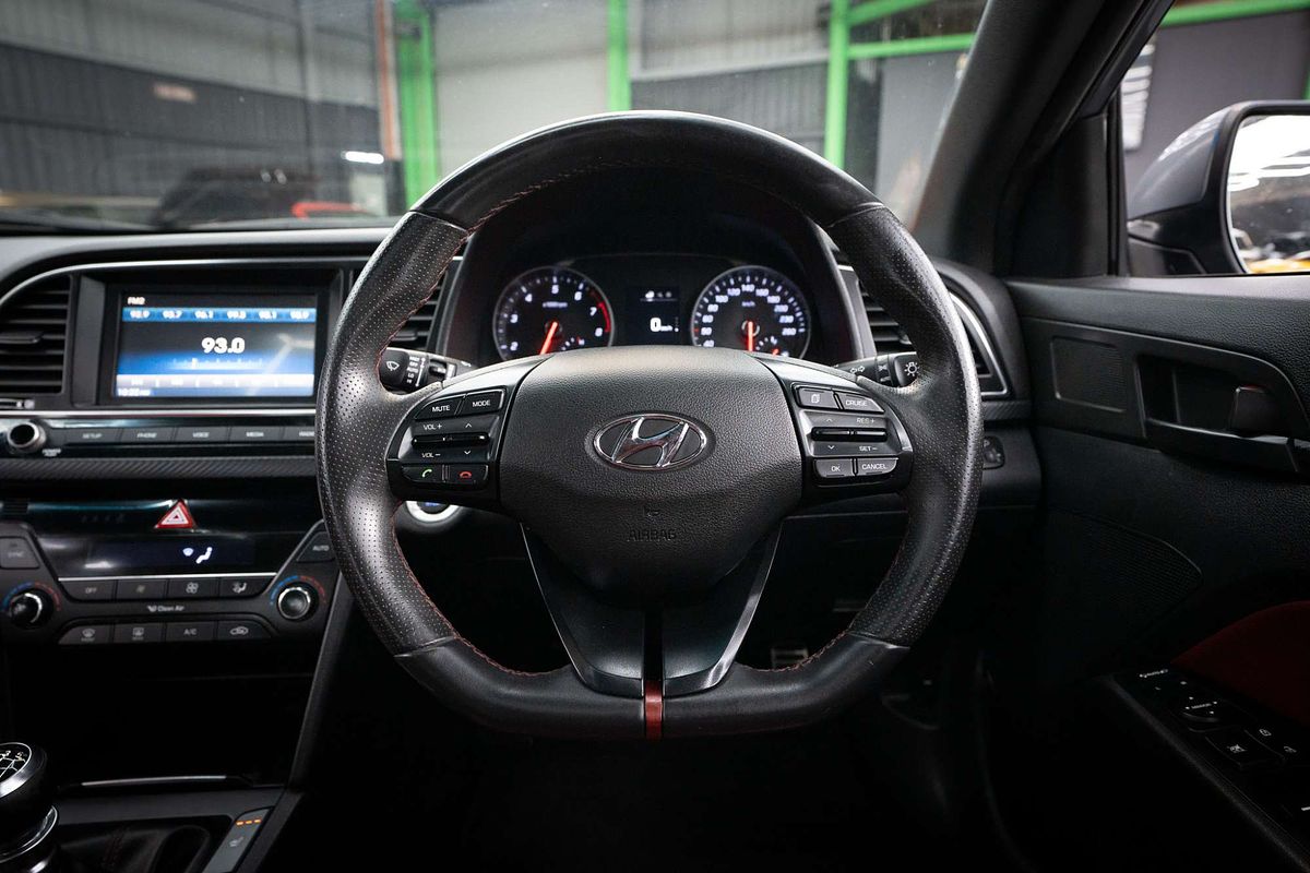 2016 Hyundai Elantra SR Turbo AD